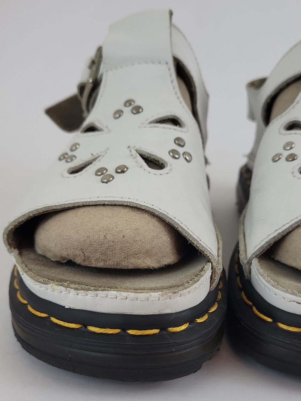 Vintage 90s White Dr. Martens Dunnet Flower Slingback Sandals Size 7 - Picture 4 of 16